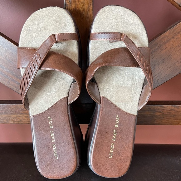 Lower East Side Sandals in a size 7 1/2 - Picture 1 of 17